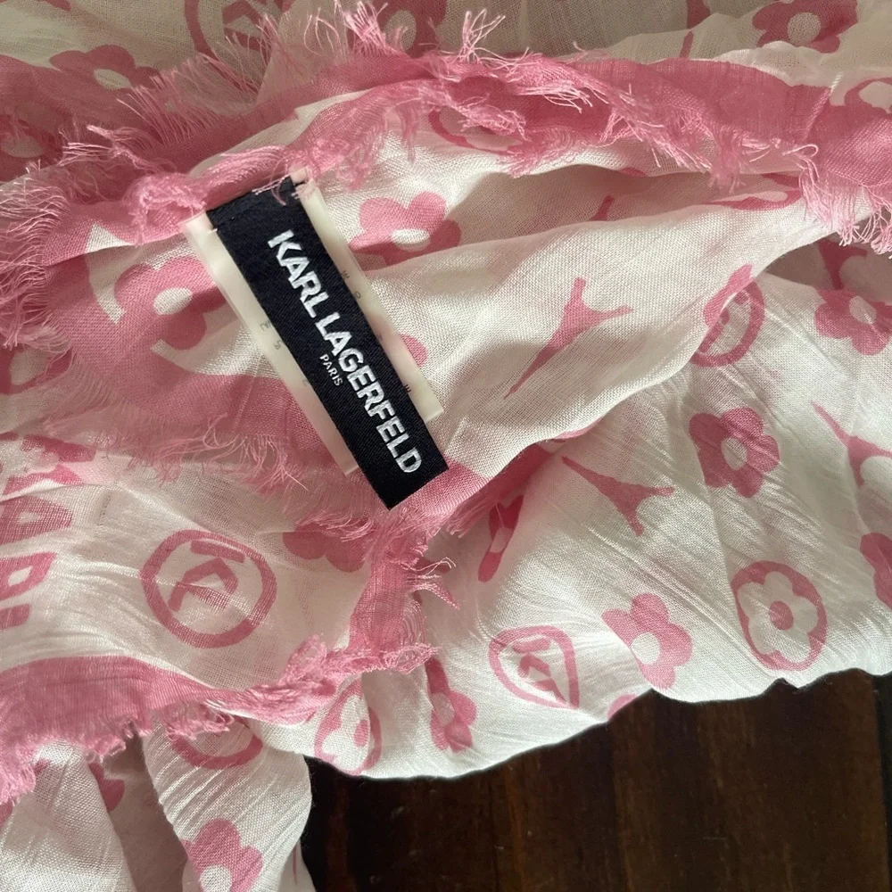 Charming Pink Patterned Kids Bib by [Brand]
